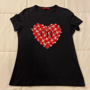 Carolina Herrera CH Black T Shirt w/red heart